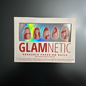 Glamnetic reusable press-on nails - She Naughty